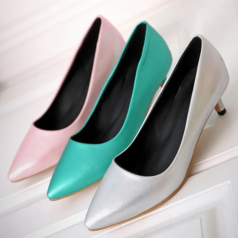 Женские свадебные туфли на низком каблуке лодочки с острым носком большой размер