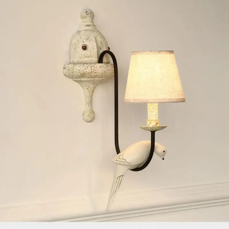 Полимерный светильник для бара и кафе настенный в деревенском стиле абажур с