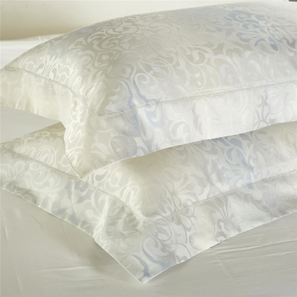 Набор постельного белья Egyptian Cotton Yarn Dyed Jacquard White Baroque Design 4Pcs - простынь, наволочки, пододеяльник - размеры Queen King, плотность 650TC.