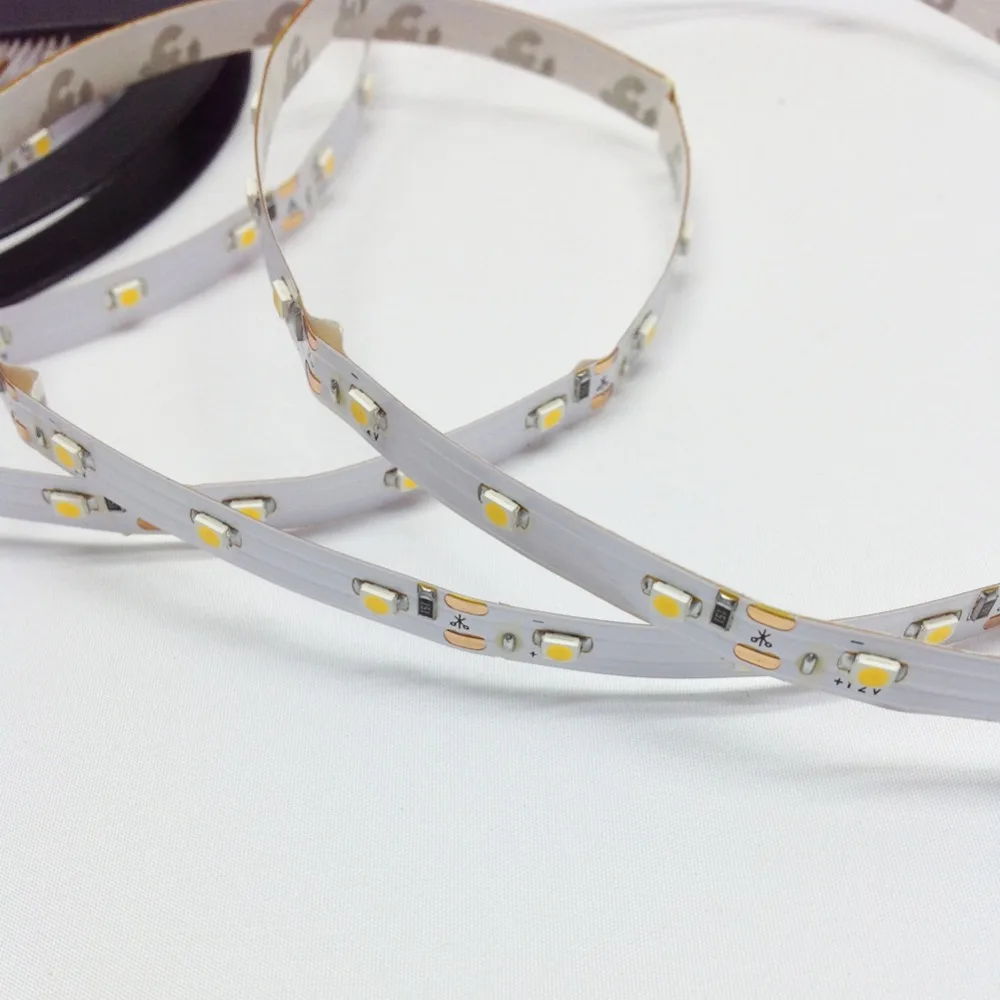 Супер яркий гибкий RGB LED 3528 5 м 300LED красная светодиодная лента света DC12V диода