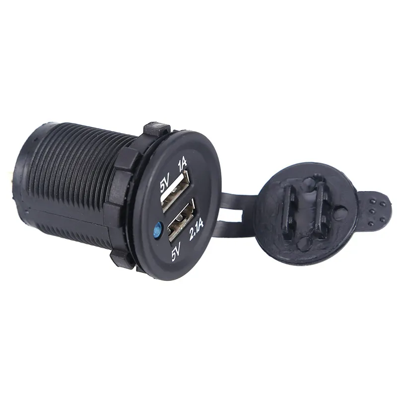 Автомобильное зарядное устройство с двумя usb портами 2 1 а/1 А водонепроницаемый