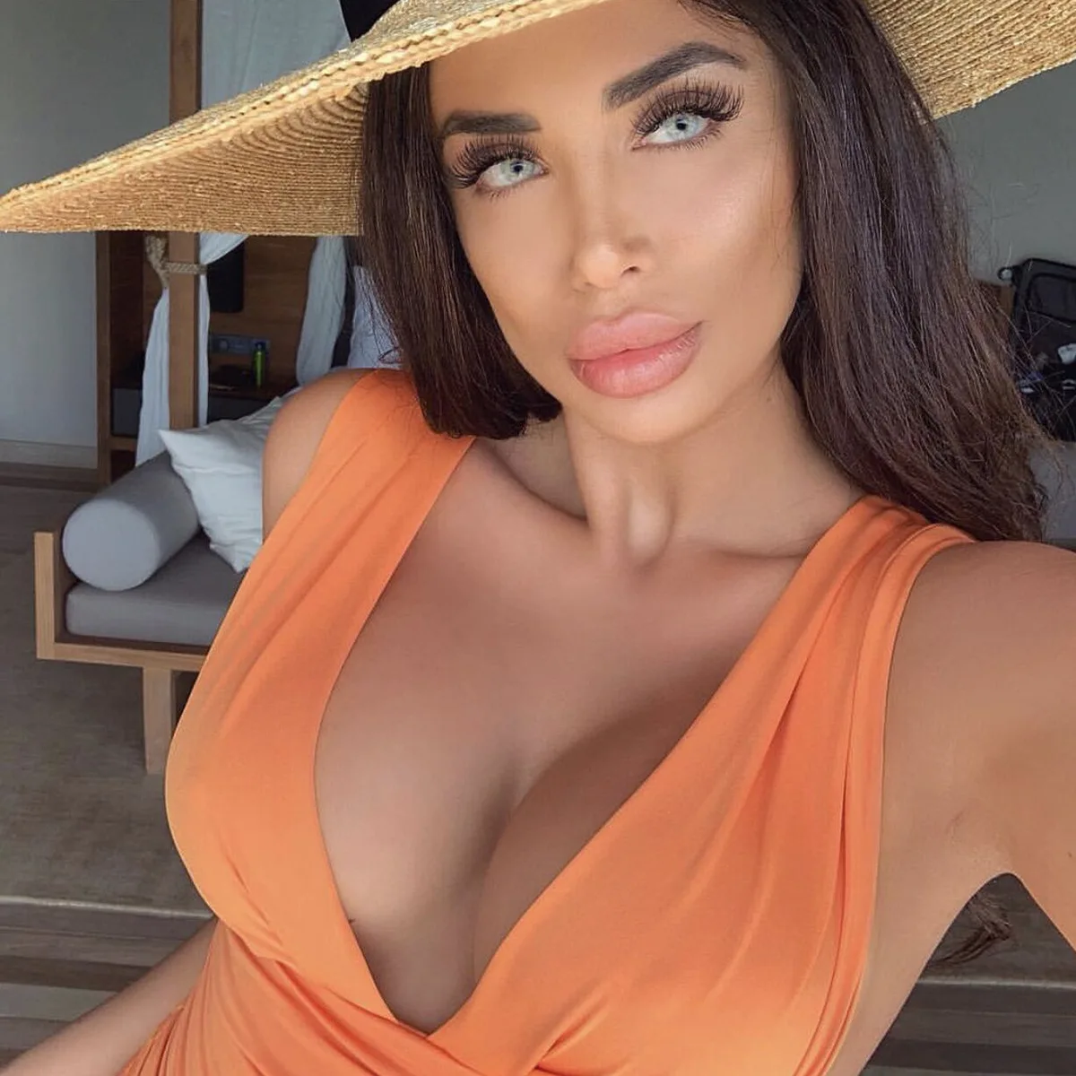

2020 Sexy deep V fold Sling trim summer new sexy jumpsuit black red sexy bodysuit plus size bandage nightclub jumpsuit ZY9118