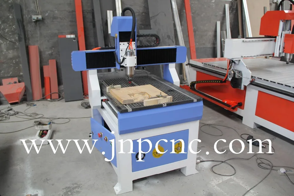 2.2KW шпиндель водяного охлаждения мини древесины cnc маршрутизатор цена со скидкой