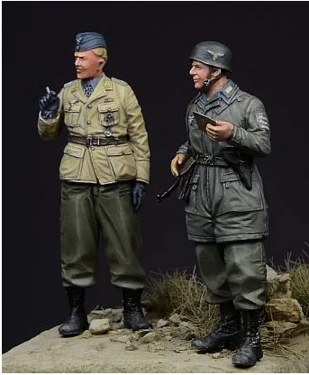 Немецкие фигурки Fallschirmjagers нераскрашенные для 2 человек 1/35|Наборы сборки моделей|