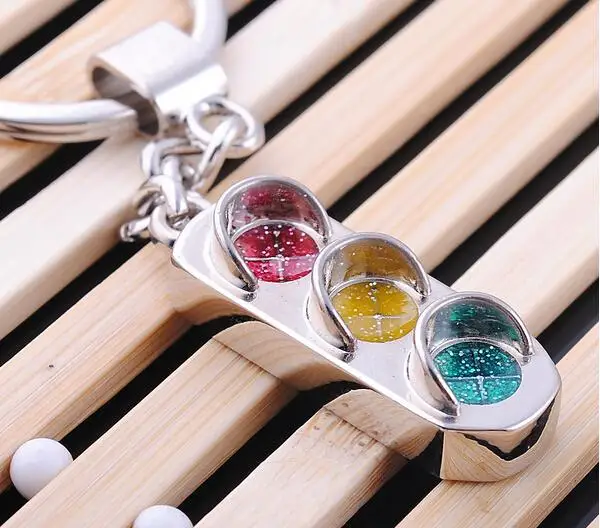 Новинка 2015 мини светофора автомобиля брелок Классический 3D на подарок|keychain gift|key