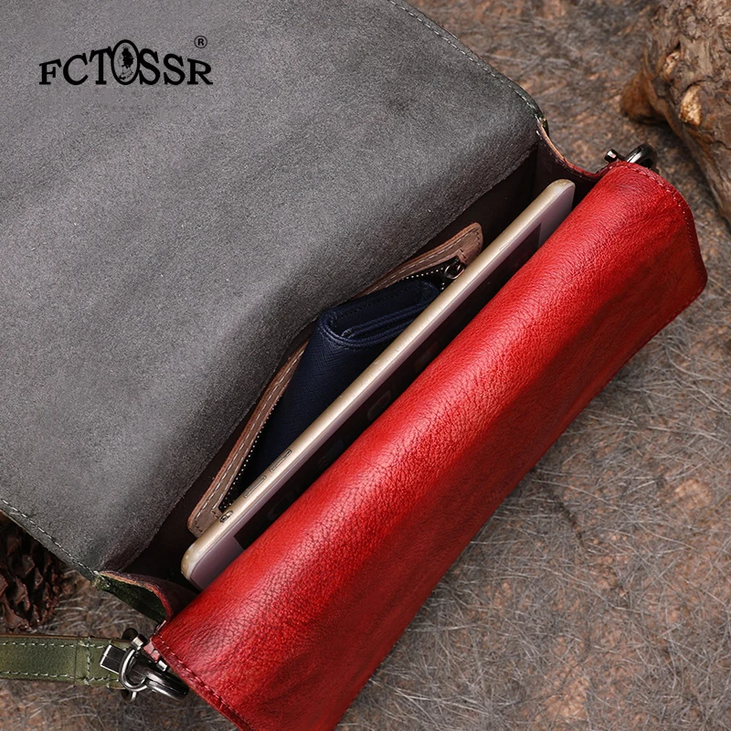 Сумка мессенджер из кожи с неравномерным индивидуальным дизайном многоцветная