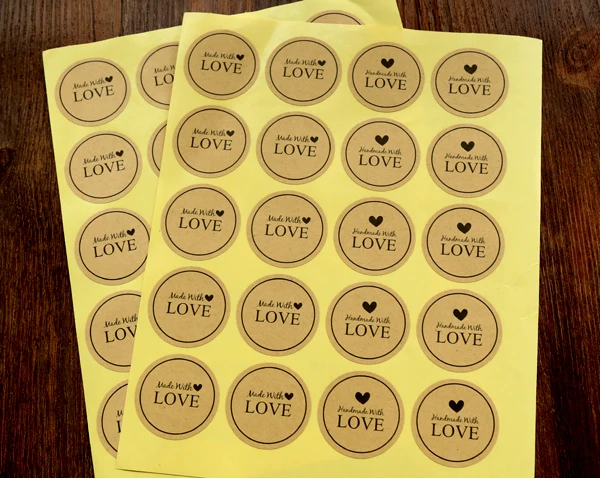 100 шт./лот милое сердце дизайн круглая крафт бумага упаковочная этикетка клейкая