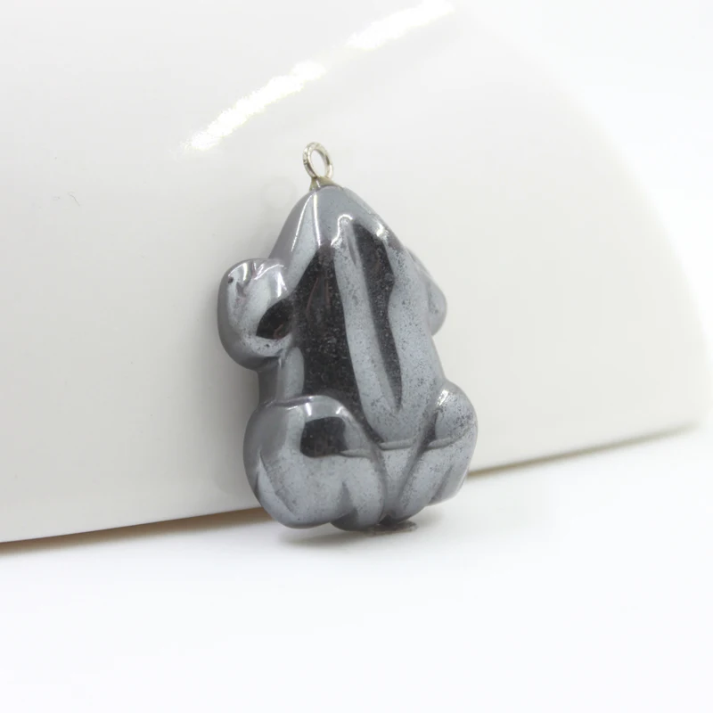 

hot sale fashion hematite frog people pendant accessories diy accessories HP1074