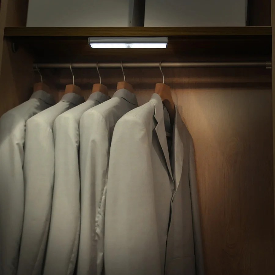 Светодиодный светильник для шкафа с зарядкой от USB автоматическая лампа