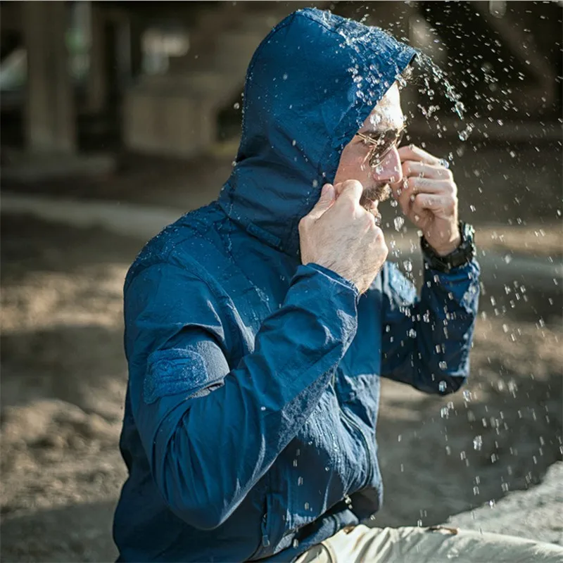 

aichAngeI Men Waterproof skin Jacket Tactical Breathable Windproof Jacket Super Light Jacket