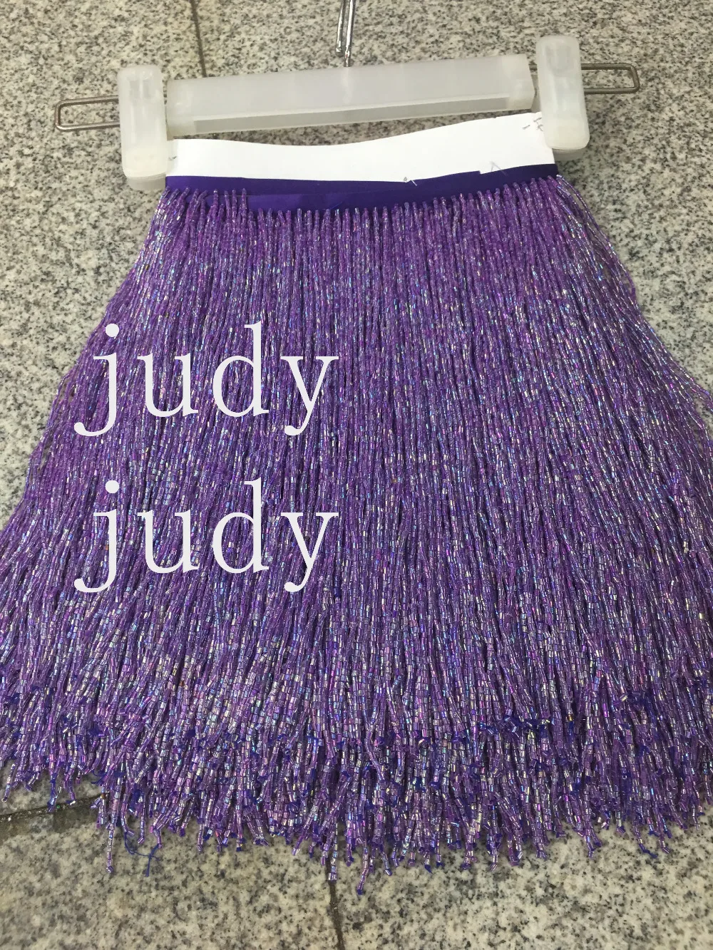 

Бесплатная доставка, в наличии, с кисточками, с кружевами, на складе, 5 ярдов/сумка YM234 #25 см, фиолетовые цветные кисточки для распиливания пла...