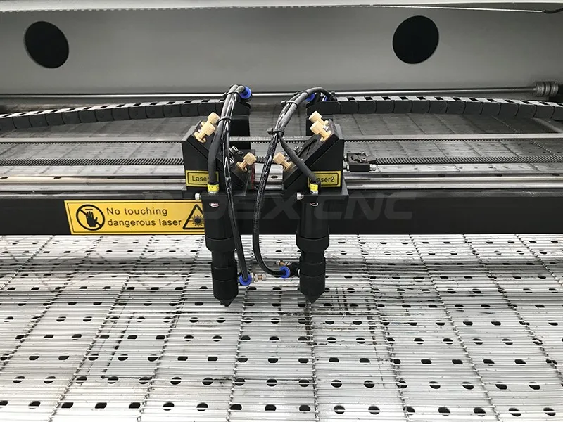 2018 рулон ткани кожи co2 cnc лазерная резка автоматическая подача машина цена 1300*900 мм