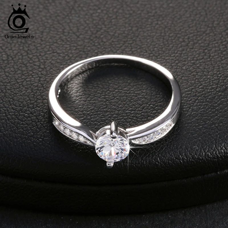ORSA JEWELS роскошное женское свадебное кольцо без содержания свинца и никеля AAA CZ блестящие кольца 0,5 карат Кубический циркон для женщин OR25