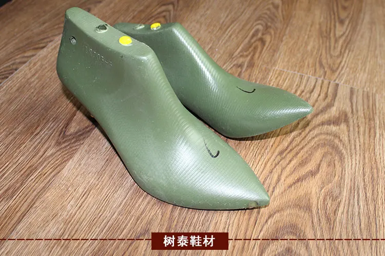 Women's pointed toe soles Handmade shoes material diy shoes material Rubber soles 19703