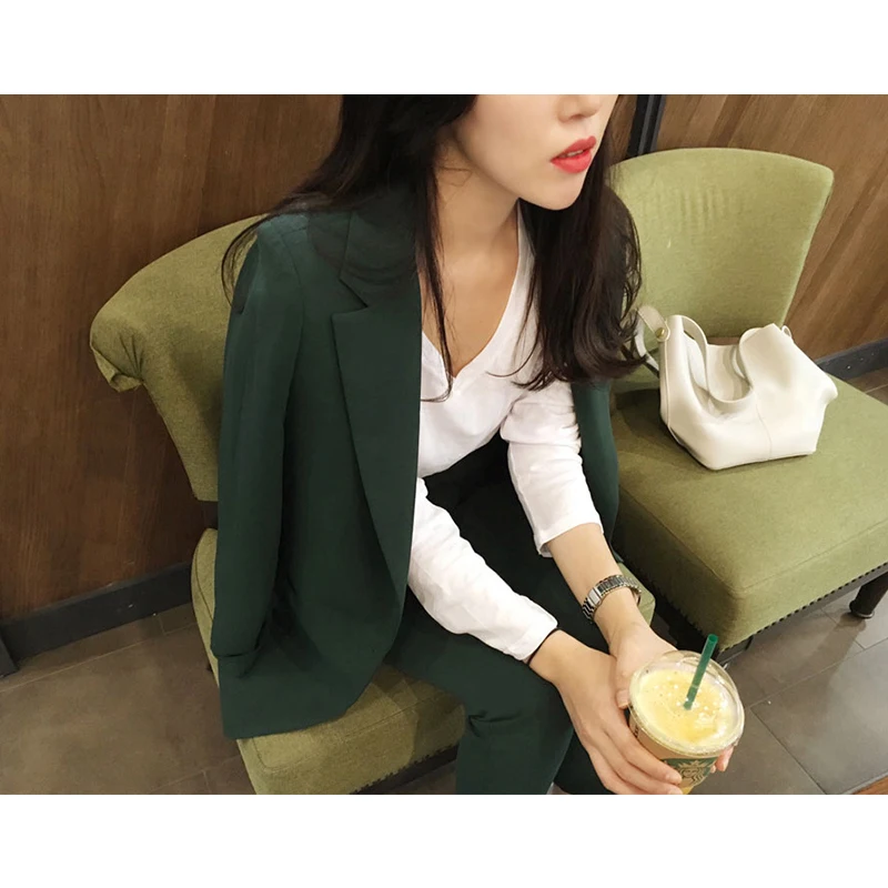 

Autumn 2021 New Pure Color jackets and pants Women's Suit Outerwear Shortpants Two-piece Suit office lady set