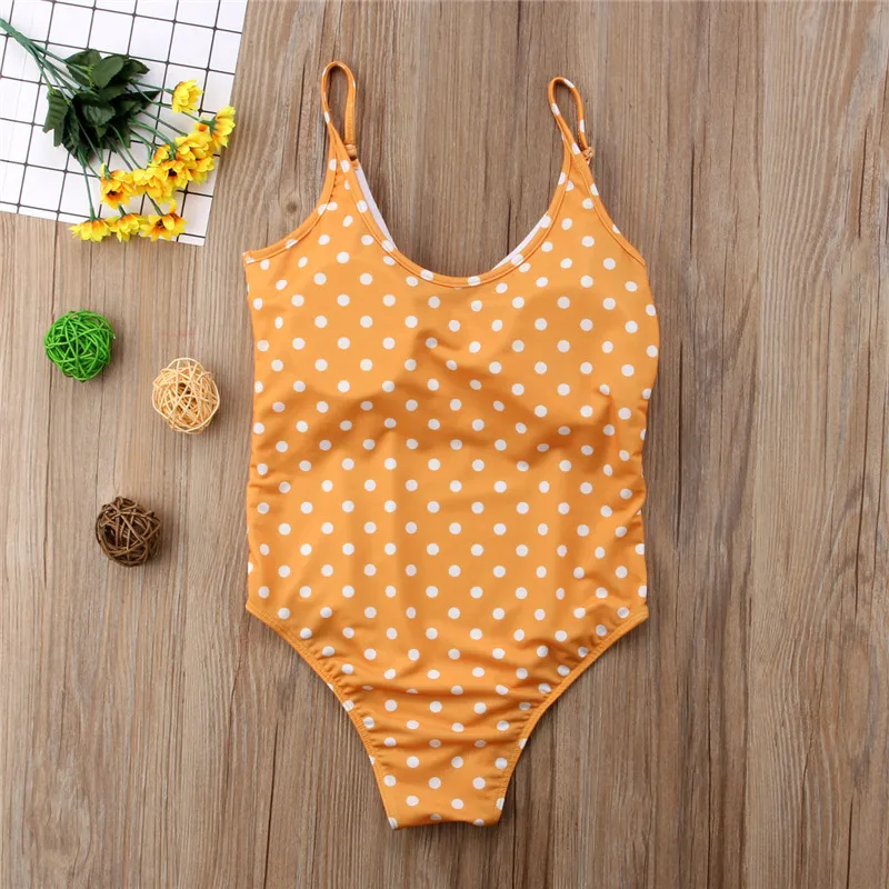 Купальные костюмы для мамы и дочки летние бандажные бикини в горошек с лямкой на