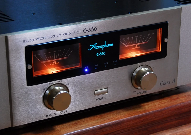 Копировать Accuphase E-550 операции чистого класса A(30w-8 Ω) гарантированная линейная мощность MOS-FET 3 параллельной двухтактной конфигурации