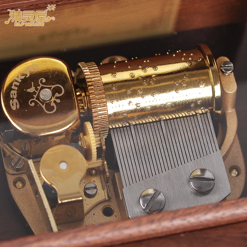 Подарок на день рождения Высококачественная музыкальная шкатулка из массива