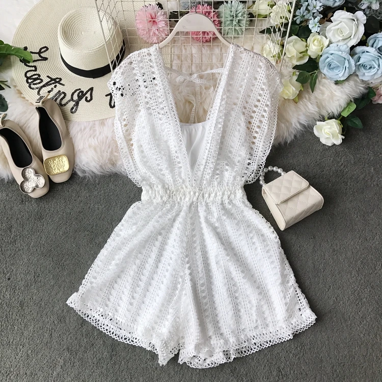 Комбинезон женский с треугольным вырезом и цветочным принтом свободный без