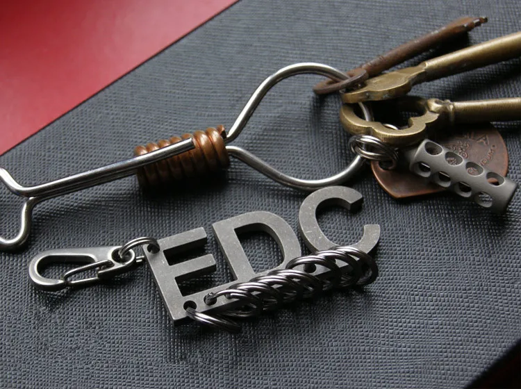 EDC оригинальные маленькие инструменты для ключей из титанового сплава нож