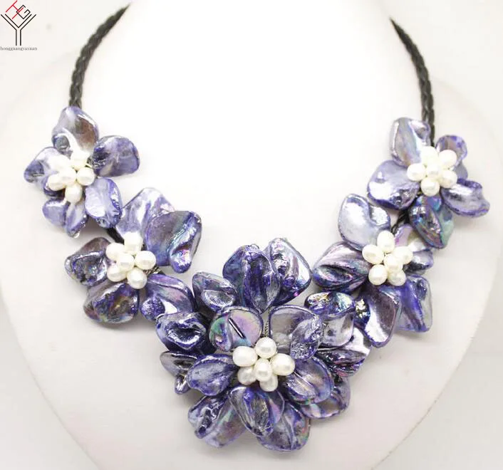 

Women Jewelry natural white pearl bright blue 5 flowers pendant shell mother of pearl necklace black leather 18"