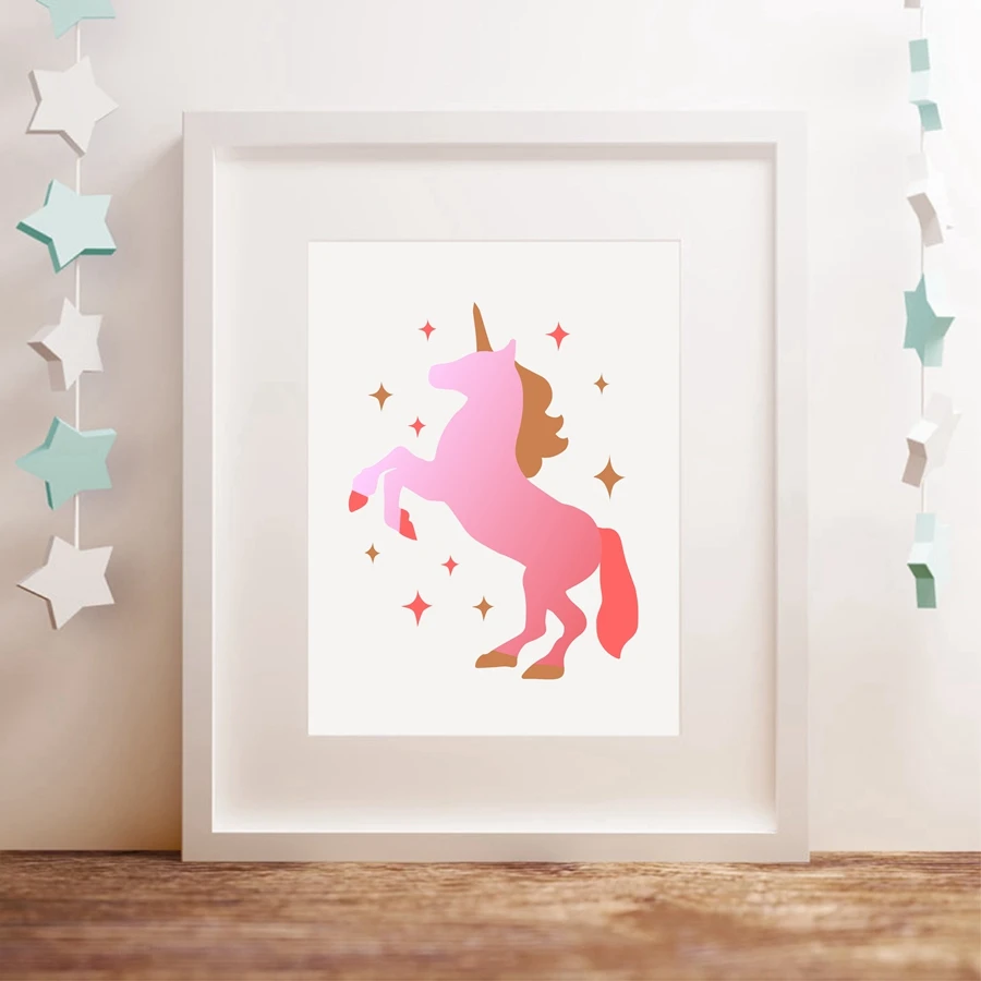 Настенный художественный принт и плакат с единорогом поднимающим силуэт
