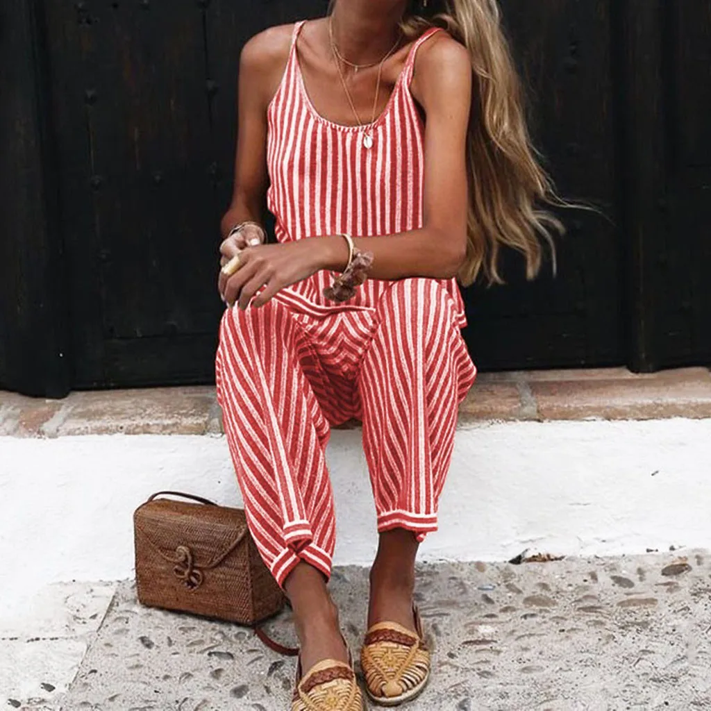 Летний женский комбинезон на бретелях с принтом в полоску без рукавов для