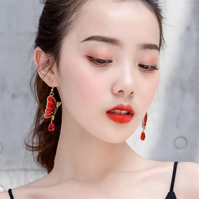 Серьги Yanting в этническом стиле с вышивкой виде бабочки для женщин эффектные
