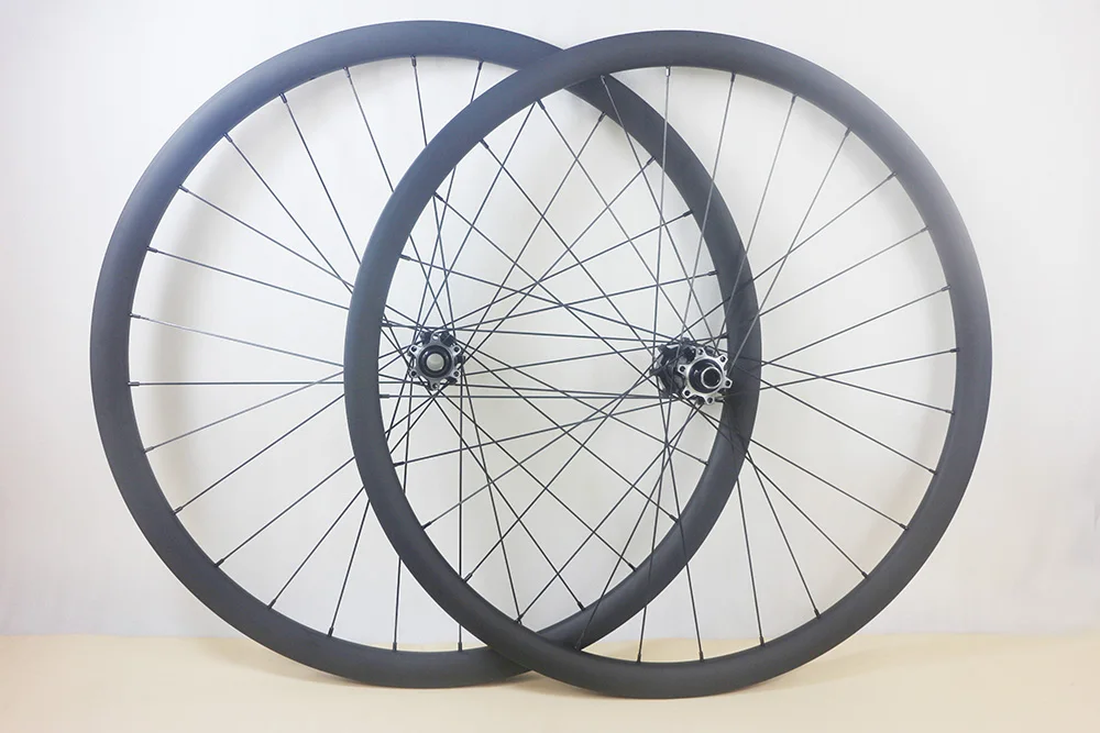 Колесная пара SKY TOP 60T 29er 650B MTB BOOST карбоновые колеса 30 мм бескамерная прямая