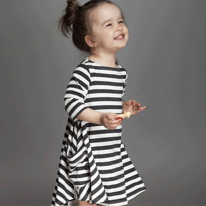 2018 Baby Girls Black&ampWhite Casual Striped Besch Dresses Two-Side Pockets Long sleeve Kids For 2-6 Years Old | Детская одежда и