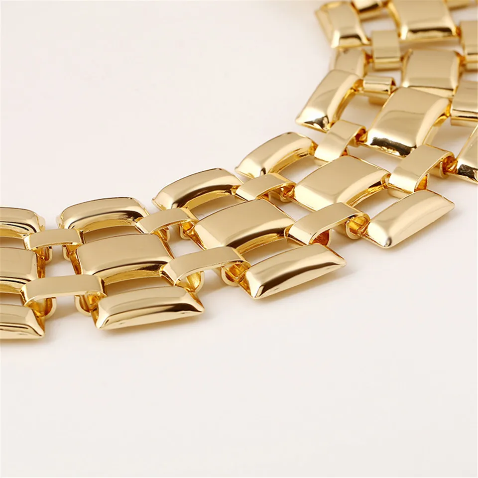 Fashion Gold Color Necklace Women's Elegant Collar Polishing Short Clavicle Chain Choker Necklace Shiny Women Jewelry