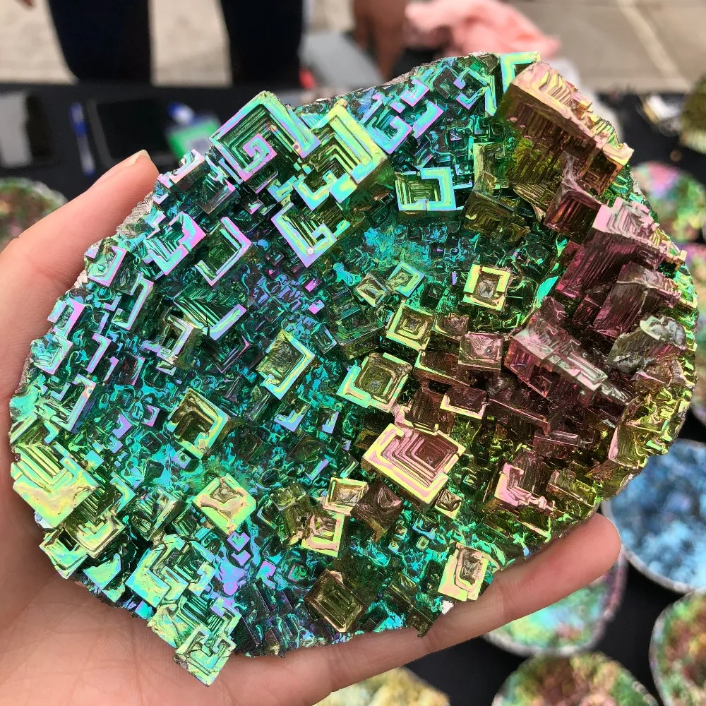 Ultra-rare bismuth crystals used as collectibles and ornaments | Дом и сад