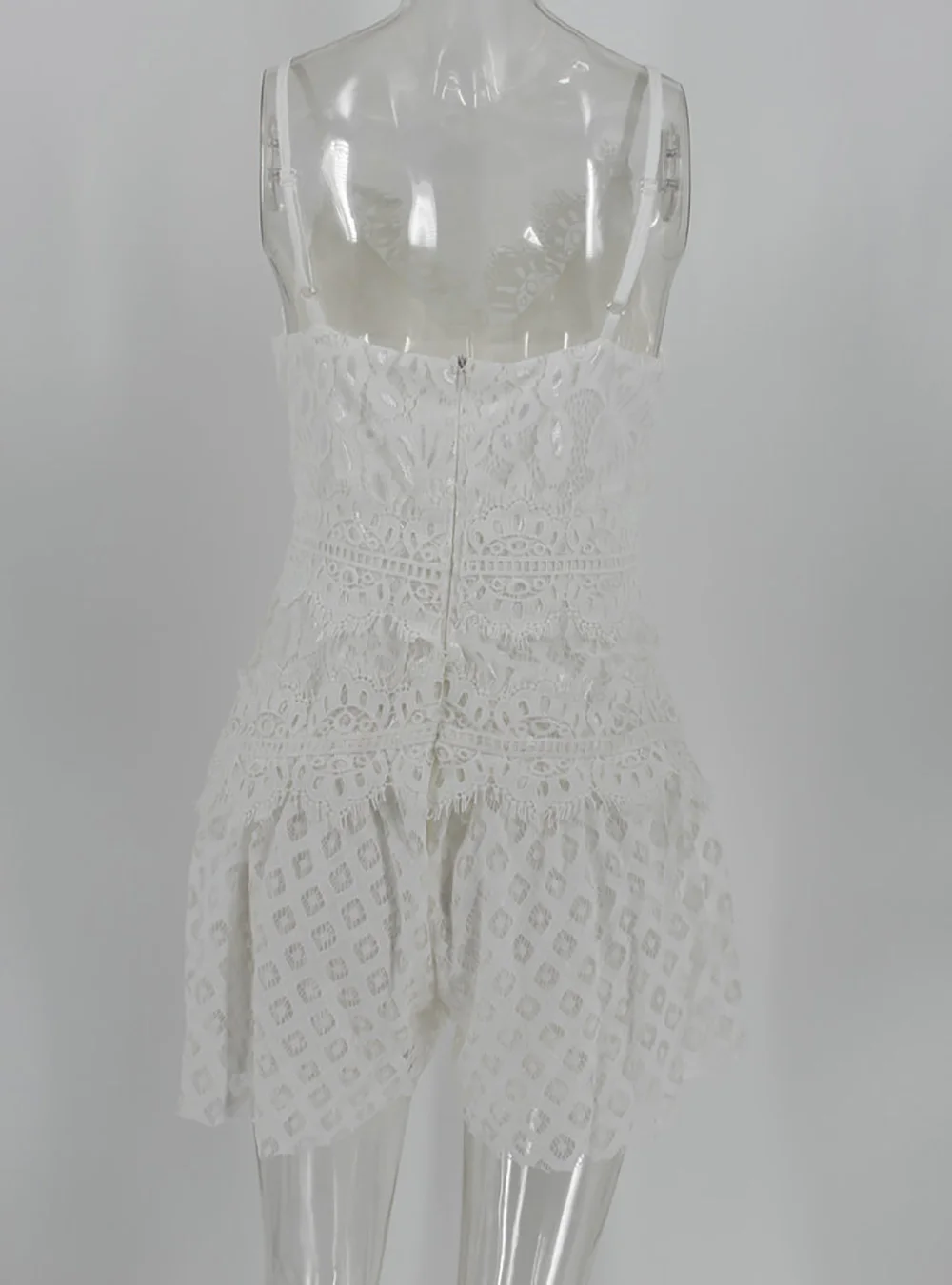Boldpinky Boho женские Комбинезоны на тонких бретельках, сексуальные белые кружевные комбинезоны с v-образным вырезом, пляжные элегантные шорты, комбинезон, Комбинезоны