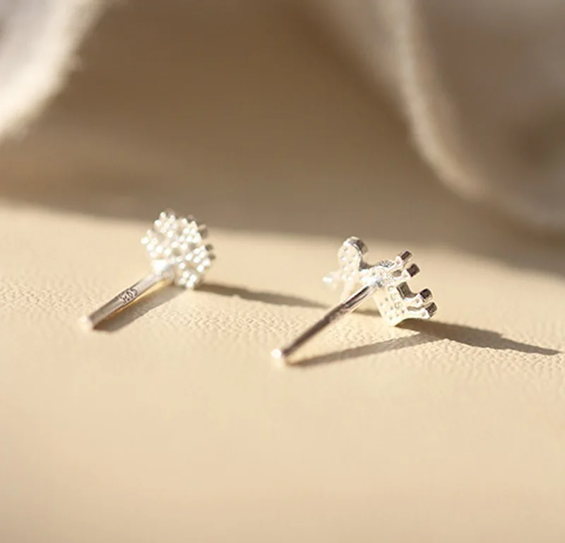 RONGQING 2018 New Jewelry 1Pair/lot Animal studs Snowflake Christmas gift silver Auricular needling Earring earrings for women | Украшения