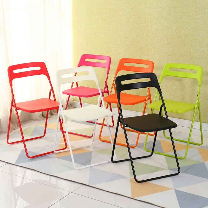 Складной стул пластиковый портативный простой современный креативный обеденный