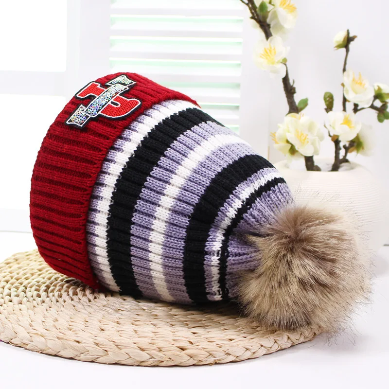 Новые Детские с помпоном зима трикотажные Skullies шапочки шапка для Одежда для детей; малышей; девочек мальчиков Шерсть теплые шапочки Pom детская шапка От 2 до 4 лет