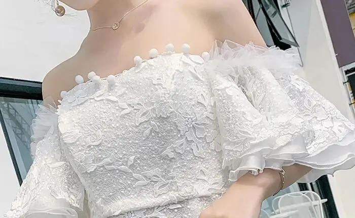 Женское платье с цветочной вышивкой ажурное открытыми плечами оборками и