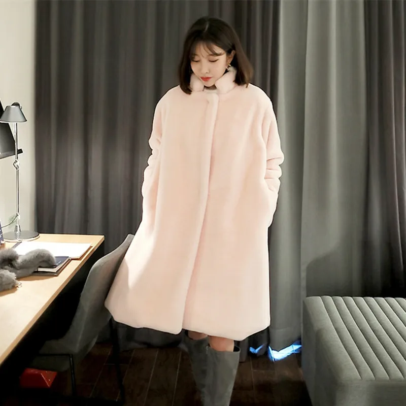 Pink Теплые женские пальто с искусственным мехом, парки, верхняя одежда из меха норки, Длинная женская куртка на зиму и осень, Элегантное повседневное пальто из искусственного меха - Цвет: Pink