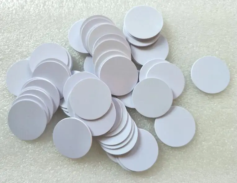 100 шт. NFC NTAG215 карта 13 56 МГц RFID Монета ПВХ ключ этикетка для всех android Tagmo