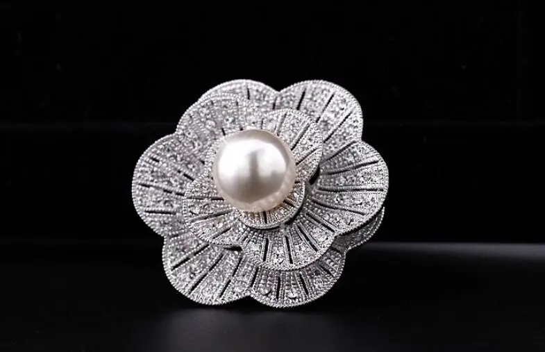 Clear Rhinestone Crystal Diamante &amp Ivory Pearl Center Flower Bouquet Pin Brooch | Украшения и аксессуары