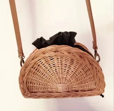 

Bali Island Hand Woven Bag Round Butterfly buckle Rattan Straw Bags Satchel Wind Bohemia Beach Circle Bag Handbag Bali