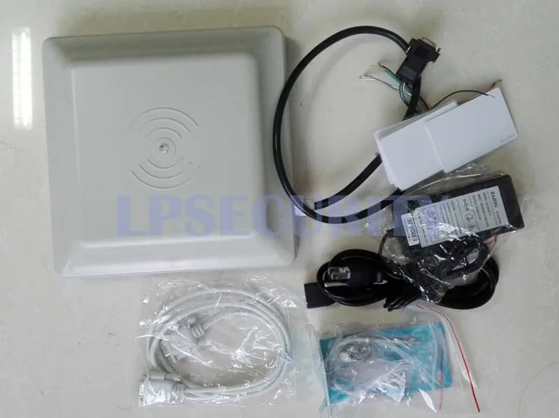

IP65 UHF RFID Long Range Card Reader Wiegand 26bit + 20 pcs UHF RFID cards in Parking System