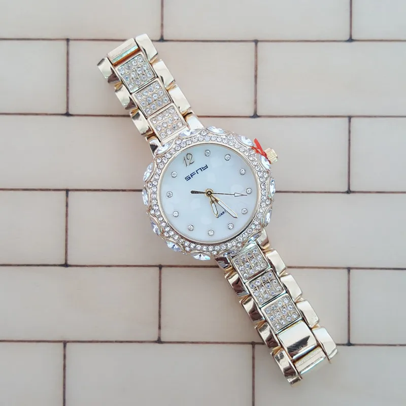 Известный бренд цветочный циферблат женский золотой браслет кварцевые часы