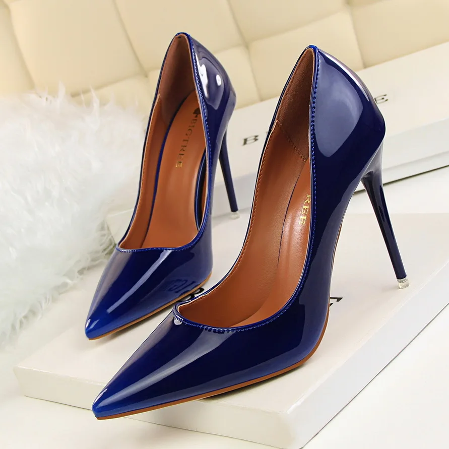 Женские туфли на высоком каблуке Bigtree красные 12 см свадебные туфли-лодочки