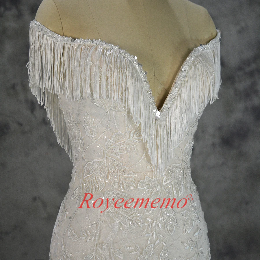 Роскошное кружевное свадебное платье Vestido de Noiva с открытыми плечами и кисточками