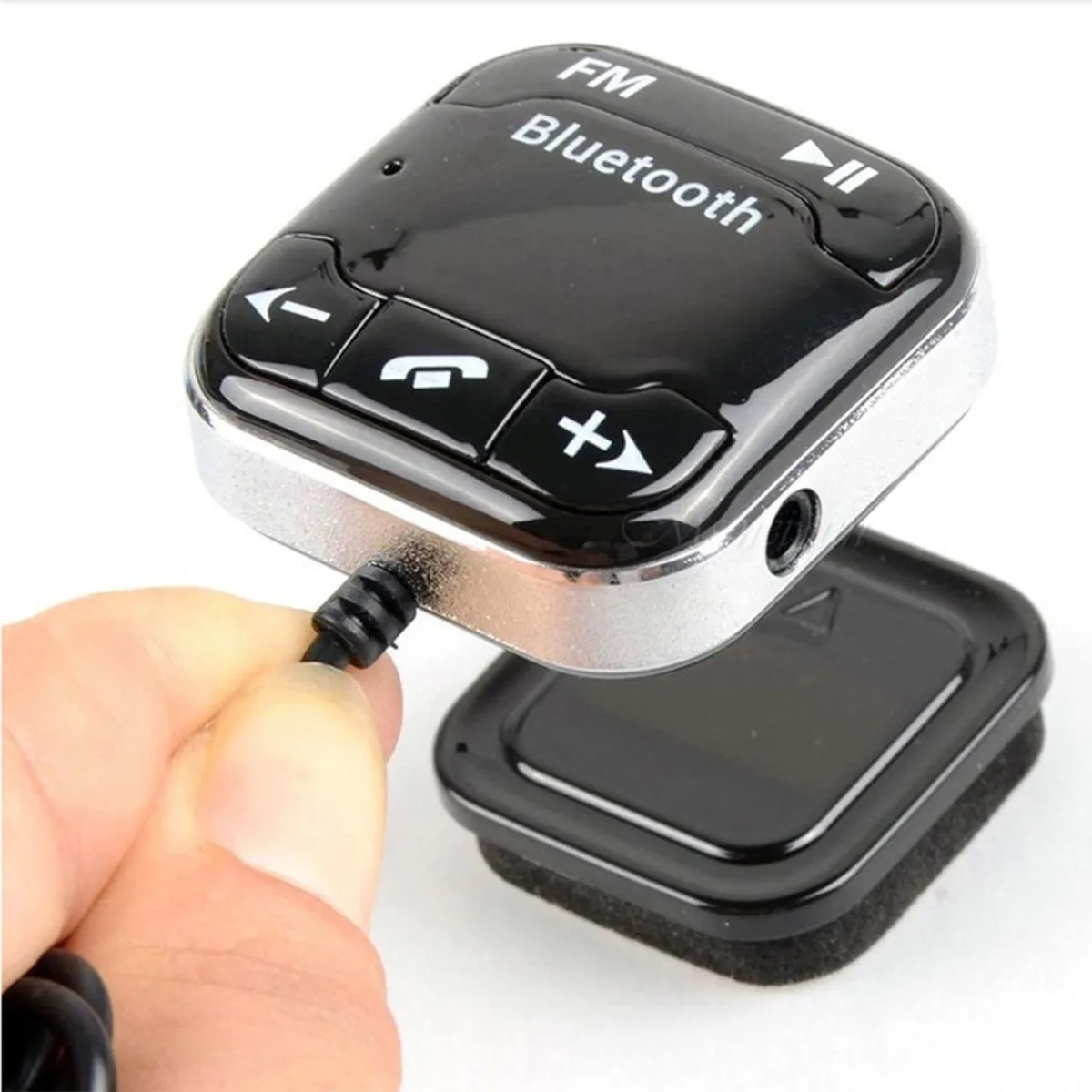 Bluetooth Car Kit FM Transmitter MP3 Player 3.5mm Audio AUX TF card Slots + Dual USB Charger +Magnetic sticker | Автомобили и