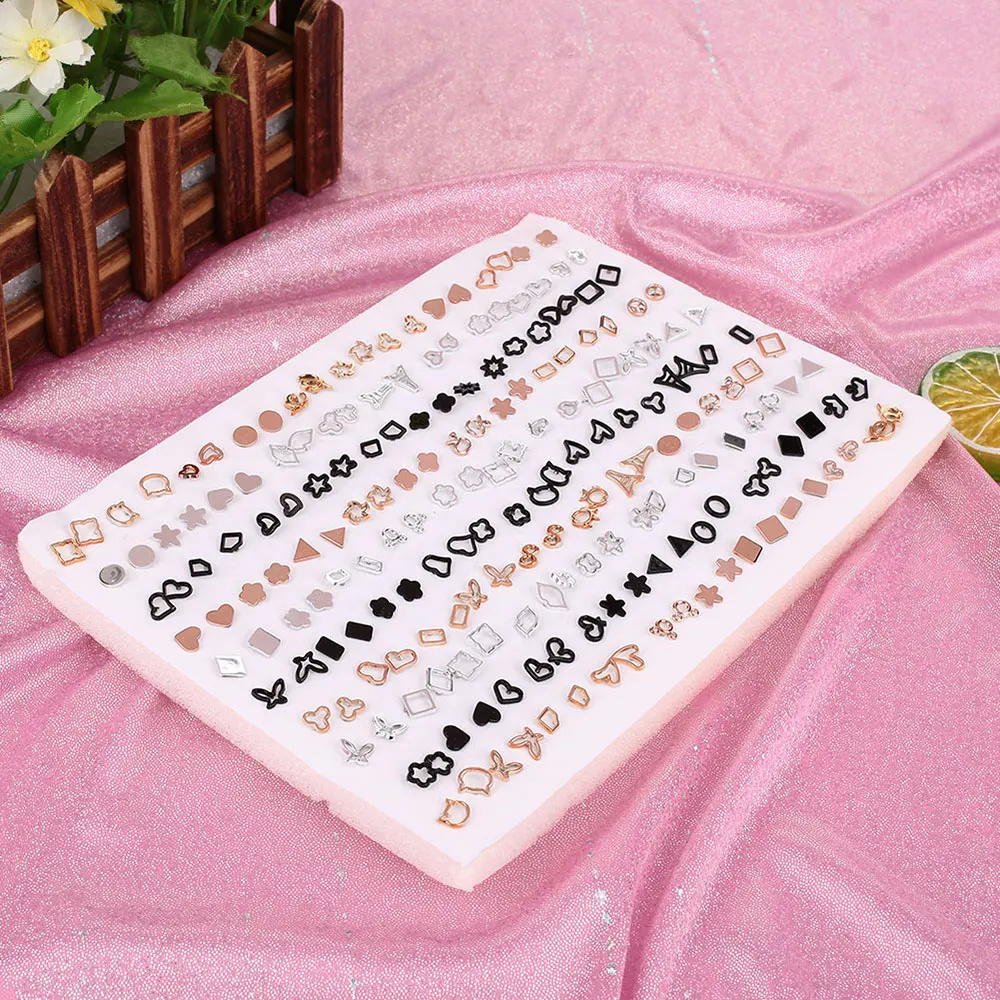 Пластиковые серьги пусеты модные в виде цветов и звезд гипоаллергенные для