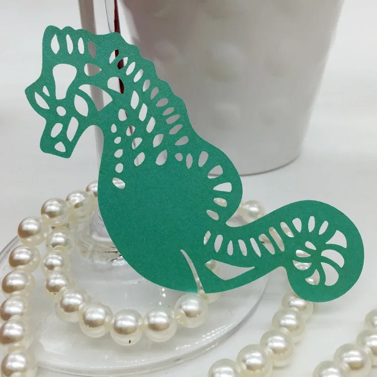 Карта для красного вина в форме гиппокампа лазерная гравировка|decorate round coffee