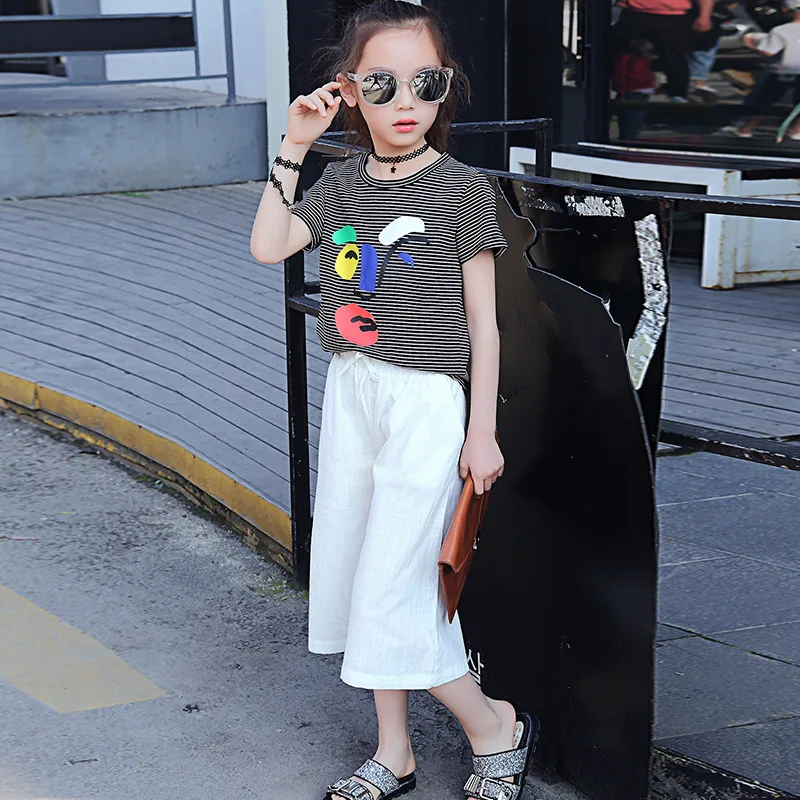 Корейский комплект для девочек новинка 2018 полосатая рубашка белые широкие штаны