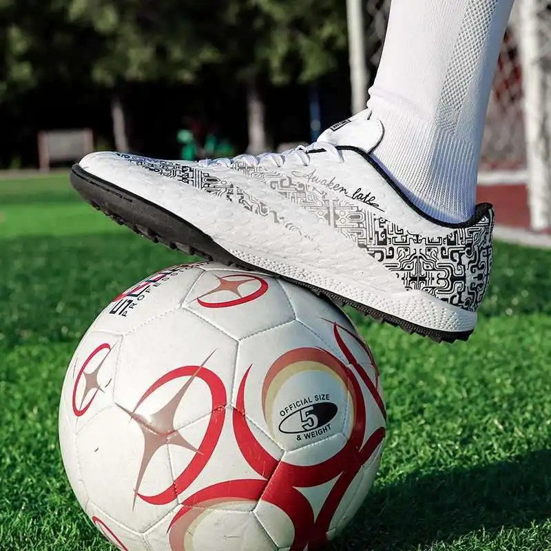 FitWee спортивная обувь мужские сникерсы футбольная скорость водонепроницаемые